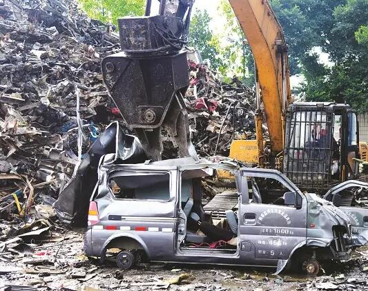 面包车强制报废年限：保障道路安全与环保的必要措施